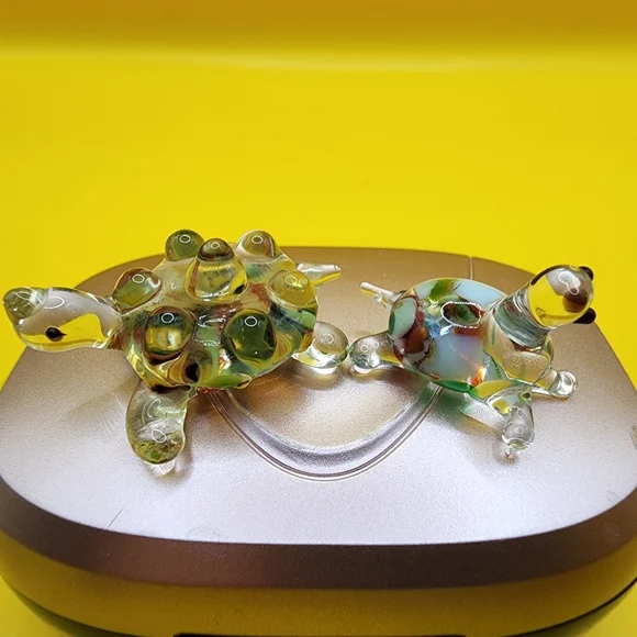 2 Glass Turtle Mini Figurines 1" Germany Hand Blown Art - Picture 2 of 4